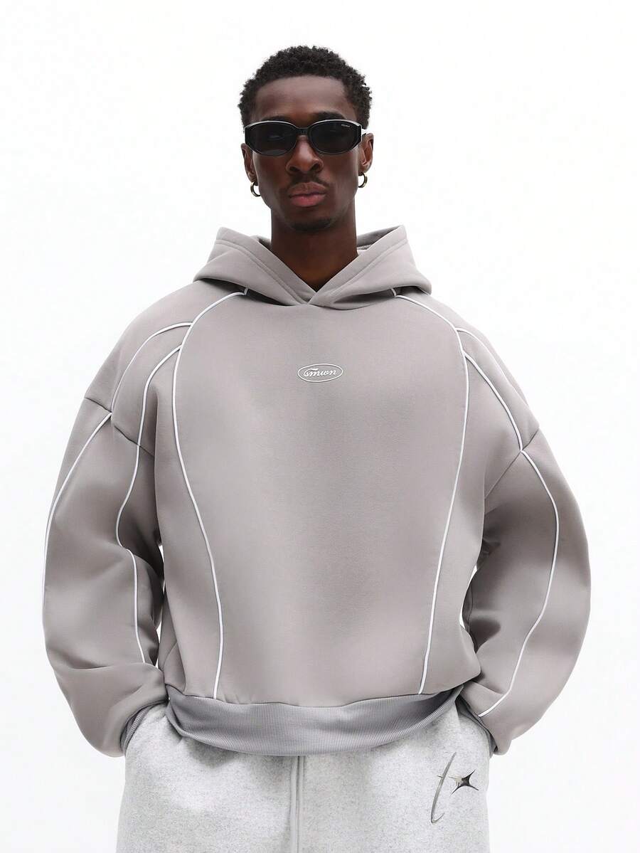 SUMWON 套头连帽衫，配有撞色滚边细节和中央口袋，适合休闲街头服饰 - 灰色 - 查看 1