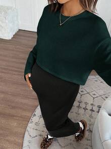 SHEIN Áo tay raglan kết hợp với váy hai dây ôm vừa vặn màu trơn, bộ đồ bà bầu thu đông 2 món - Màu xanh lá cây đậm - Xem 5