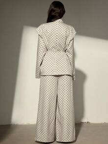 Aveloria Modichic 女士波点个性长袖宽肩宽松版型翻领收腰宽松西装裤套装，初秋