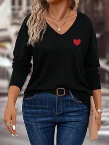 EMERY ROSE 大码V领长袖T恤，心形印花，休闲时尚 - 黑色 - 查看 1