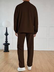 Manfinity Roghcode 男士华夫格纹理提花衬衫套装 - 咖啡棕 - 查看 2