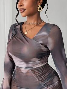 Maweii Đầm dài gợi cảm, hơi xuyên thấu, chất liệu lưới, in họa tiết bất đối xứng, xếp ly ở vai, tay áo loe lệch, eo ôm sát, gấu đầm xòe, thích hợp cho mùa xuân/thu, nghỉ dưỡng và du lịch hè. - Nhiều màu - Xem 6