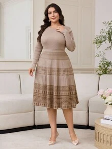 Modelyn 大码女式圆领长袖几何图案优雅针织连衣裙秋冬女装 - 卡其色 - 查看 3