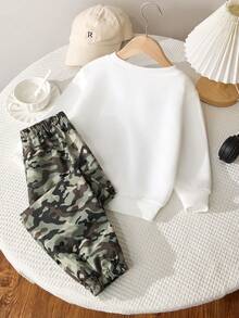 SHEIN 2 pièces/Set Sweat-shirt-shirt ample à imprimé graffiti lettres pour jeune garçon et pantalon de sport à cordon de serrage avec imprimé camouflage, épais et brossé pour l'hiver