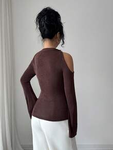 SHEIN Elenzya 女士优雅通勤纯色露肩挂脖喇叭袖衬衫 - 咖啡棕 - 查看 2