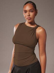 Hauture 大码女式纯色无袖不对称扭纹设计衬衫 - 咖啡棕 - 查看 4