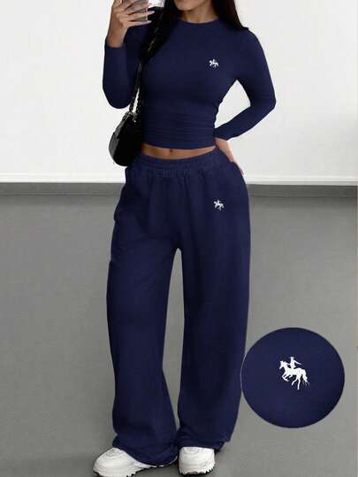 SHEIN EZwear Navy Blue Plus Size Women 2pcs Set, Knight Print Long Sleeve T-Shirt And Pants