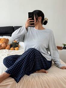 SHEIN 大码女式宽松休闲圆领长袖上衣和格子印花长裤睡衣套装，女式圆领睡衣，宽松柔软睡衣套装，秋季睡衣，女式家居服，舒适冬季套装 - 彩色 - 查看 1
