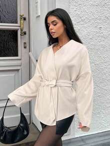 SHEIN EZwear Manteau en laine casual à lacets de couleur abricot grande taille, style élégant pour l'automne. Cardigan enveloppant pour femmes, cardigan ceinturé