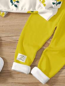 SHEIN Bộ 2 món/Bộ áo nỉ dài tay cổ tròn in họa tiết hoa cổ điển thường ngày cho bé gái, phù hợp cho mùa thu/đông - Nhiều màu - Xem 7
