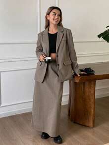 Bộ vest công sở thanh lịch dành cho nữ, gồm áo khoác blazer nâu rộng rãi và chân váy thẳng, phù hợp khi đi làm vào mùa thu đông - Màu Khaki - Xem 6