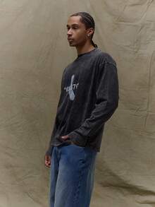 Musero Long Sleeve Washed Boxy Oversized Crewneck Graphic T-Shirt SPRING SUMMER Wardrobe - Black - View 4