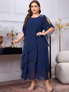 Reflora 大码女式藏蓝色圆领露肩七分袖宽松不对称多层下摆飘逸雪纺长裙，肩部饰有闪亮水钻，适合各种场合，包括正式场合、优雅场合、秋季和冬季服装、晚宴、复古风格等。这款连衣裙适合多种场合，例如万圣节、圣诞节、秋季婚礼宾客、返校节、约会之夜、外出、婚礼宾客、新娘母亲、婚礼宾客、婚礼活动等。这款连衣裙优雅大方，适合各种场合，例如2025年新款、优雅派对长裙、时尚连衣裙、女士正装、圣诞节等。年份，感恩节 - 藍色 - 查看 4