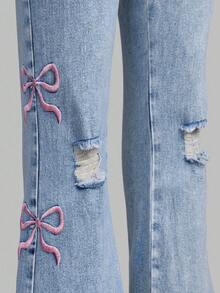 جينز بناتي مراهقات موضة خريف/شتاء 2025 مغسول بلون أزرق فاتح ممزق مع تطريز فراشة، جيوب حقيقية، ساق واسعة متنوعة، خصر عالي، مرن، نحيف، مناسب للارتداء اليومي، المدرسة، التنقل، الحفلات، المنزل، موسم العودة إلى المدرسة، المهرجانات الخريفية