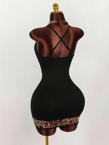 Amplova 别致豹纹网眼拼布细肩带甜心胸围交叉后背性感迷你紧身连衣裙 - 黑色 - 查看 2