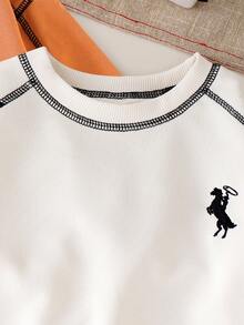SHEIN Genkimix Kids 2 件套幼儿男童卡其色马术刺绣圆领长袖运动衫套装，舒适时尚，适合秋冬 - 彩色 - 查看 7