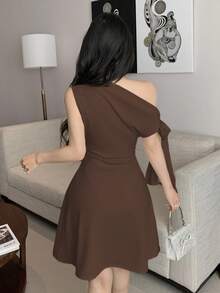 Celisse 女式不对称系带腰短连衣裙 - 棕色 - 查看 2