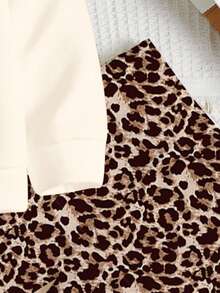 SHEIN Happikins 2pcs/Set Young Girl Vintage Leopard Print Bow Decor Sweatshirt And Leggings,Autumn School Back-To-School Outfit,Streetwear Fall/Winter Set - Multicolor - View 5