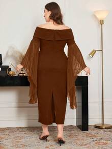 Modelyn Figurbetontes Kleid in Große Größen für Damen mit Off-Shoulder Twist-Einsatz, Raffung in der Taille, schlanker Passform und Schlitz am Saum - Braun - Übersicht 2