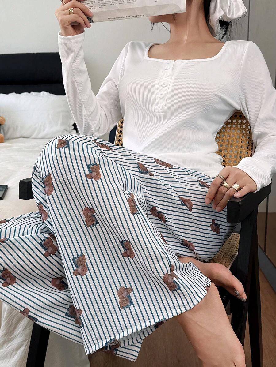 SHEIN Dream Adore 可爱小熊条纹印花方领装饰纽扣上衣和阔腿裤女士睡衣套装 2 件套睡衣 女士条纹睡裤 小熊印花睡衣,秋冬服装 - 藍色 - 查看 1