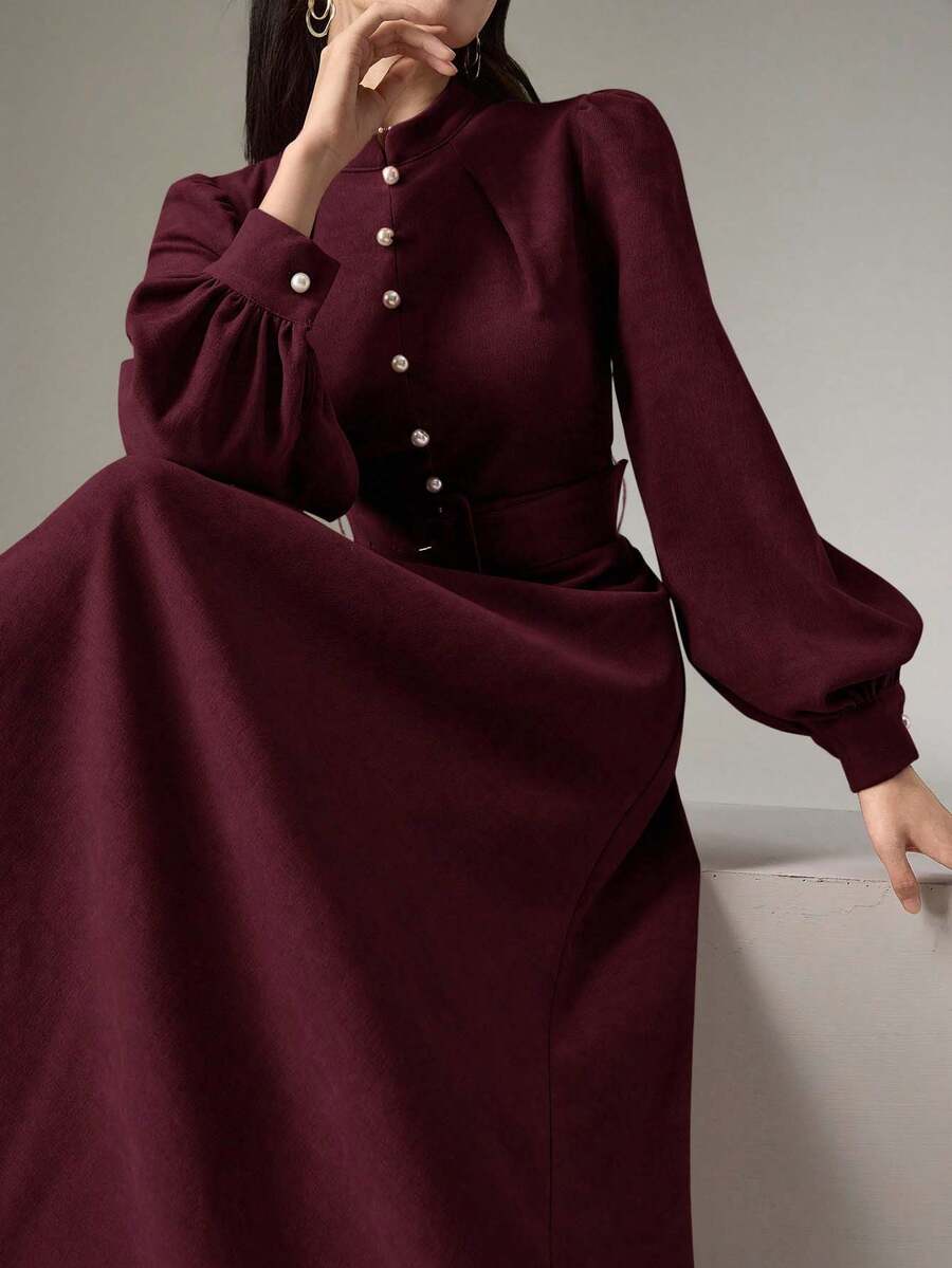 Heiryn Đầm nữ màu trơn cổ đứng tay đèn lồng cài nút phía trước thanh lịch màu đỏ tía - Màu Đỏ Sâu - Xem 1