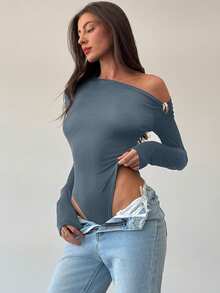 Aloruh 1 件女士精致现代黑色单肩长袖扭纹金属装饰紧身衣