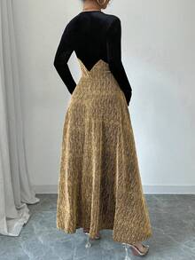 Modelyn Robe longue élégante à manches longues, coupe slim et évasée, en velours noir et fil d'argent. Tenue longue de soirée pour femmes - or noir - Voir 2