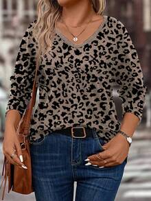 SHEIN LUNE Vintage Apricot + Leopard Print V-Neck Long Sleeve Casual Basic Plus Size T-Shirt, Autumn/Winter Fall - Multicolor - View 5