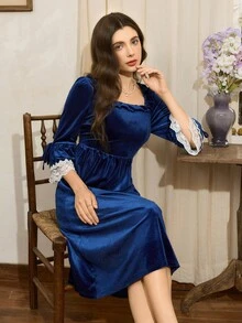 Côtesoire 法式优雅撞色蕾丝天鹅绒女士睡裙，蓝色女式连衣裙，复古天鹅绒睡衣，冬季，宽松睡裙 - 寶藍色 - 查看 5