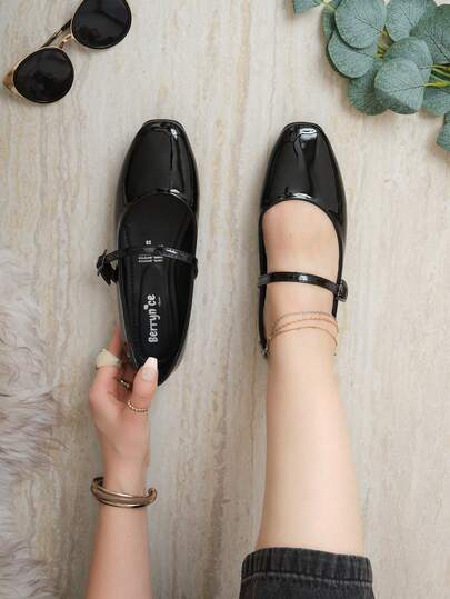 Women Flats