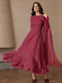 Aveloria Rosie Đầm dài tay nữ dáng suông cổ tròn tay loe nhẹ nhàng, sang trọng, cao cấp, thiết kế xẻ tà, vai đơn - Màu Đỏ Sâu - Xem 4