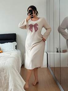 SHEIN Đầm ngủ dài tay cổ tròn thêu hình trái tim dáng rộng dành cho nữ, cỡ lớn, thích hợp mặc ở nhà vào mùa thu/đông, trang phục ấm áp, đầm ngủ Moo Moo. - Màu be - Xem 6