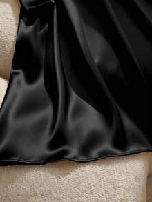 GlowEve 缎面+腰带装饰长袖中长连衣裙 - 黑色 - 查看 6