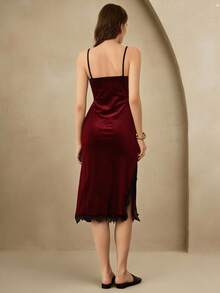 Anewsta Moireta 优雅侧开衩蕾丝边拼接装饰酒红色韩版丝绒女士吊带睡裙 丝绒吊带裙 女士睡衣家居服 女士蕾丝边吊带裙，冬季 - 酒紅色 - 查看 5