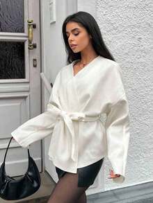 SHEIN EZwear 大码纯色系带休闲时尚白色大衣白色裹身开衫系带开衫白色和服开衫秋冬 - 白色 - 查看 1
