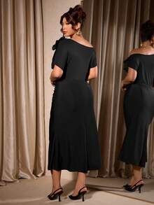 Cravure Plus Size Women's Black Oblique Shoulder 3D Floral Shiny Bodycon Knit Party Dress - Black - View 2