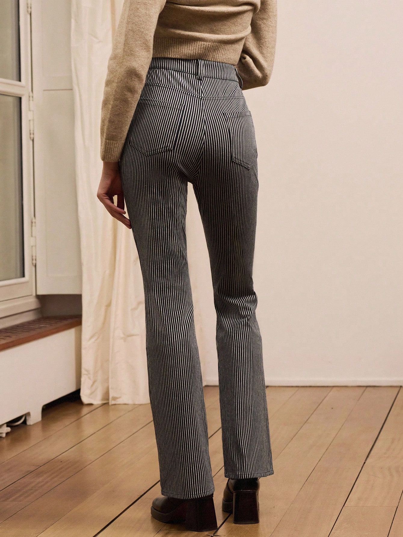 Jeans casual d'affaires coupe slim et évasée pour femmes