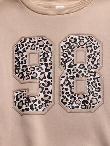 SHEIN Bộ đồ nữ sinh trung học thường ngày phong cách đường phố giản dị họa tiết da báo in số, lót nhiệt, tay áo raglan rộng rãi, cổ tròn và quần ống rộng xếp ly, màu kaki và be, trang phục Y2K cho bé gái, trang phục Y2K, bộ trang phục Y2K, bộ quần áo - Màu Khaki - Xem 5