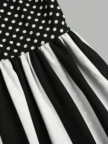 SHEIN CURVE+ Vestido de Manga Longa com Decote Mulheres Plus Size, Estampa Digital Vintage Romântica, Vanguardista, Moda de Rua Universitária, Punk, Palhaço Sombrio, Mágico, Listras Preto e Branco, Bolinhas, Tema de Festa em Boate, Barra Multicamadas com Fenda e Laço, Adequado para Halloween, Volta às Aulas, Feriados, Natal, Dia dos Namorados, Ação de Graças, Festivais de Música, Uso Diário, Primavera/Outono - Multicolorido - Visão 5