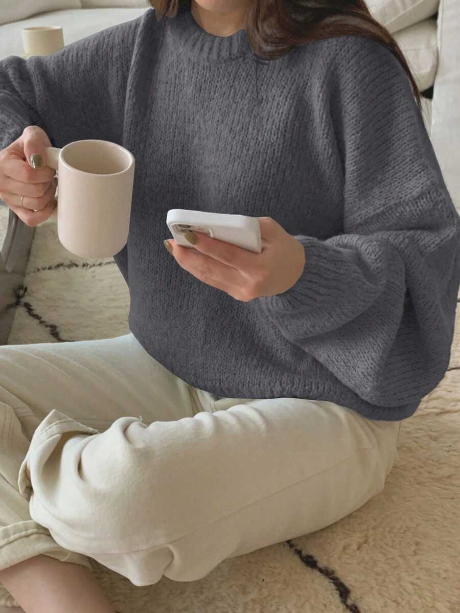 DAZY 女式纯色圆领落肩长袖休闲宽松套头毛衣，秋冬 - 深灰色 - 查看 1