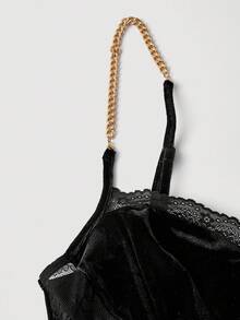 SHEIN MOD 加大码黑色金属链带蕾丝拼布连体裤，加大码，纯色蕾丝紧身胸衣交叉吊带阔腿连体裤，新年，情人节裤子，蕾丝连体裤，高腰女裤 - 黑色 - 查看 4