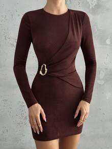 Firerie 女士优雅简约时尚通勤休闲时尚圆领金属装饰褶皱长袖紧身迷你连衣裙，秋冬