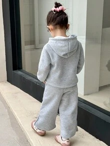 SHEIN Bộ áo hoodie và quần dài thêu chữ đơn giản cho bé gái - Xám - Xem 2