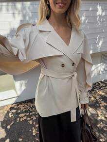 Elyressa A Lady Weaves An Elegant And Casual Autumn Trench Coat - Apricot - View 1