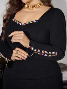 Modelyn Elegante vestido de lujo de manga larga, ajustado y ligero con decoración de cadena de cristales de colores vintage y lujosa para mujeres - Negro - Ver 1