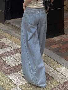 DAZY Retro Personalized Loose Fit Versatile Baggy Boyfriend Jeans For Women - Light Wash - View 2