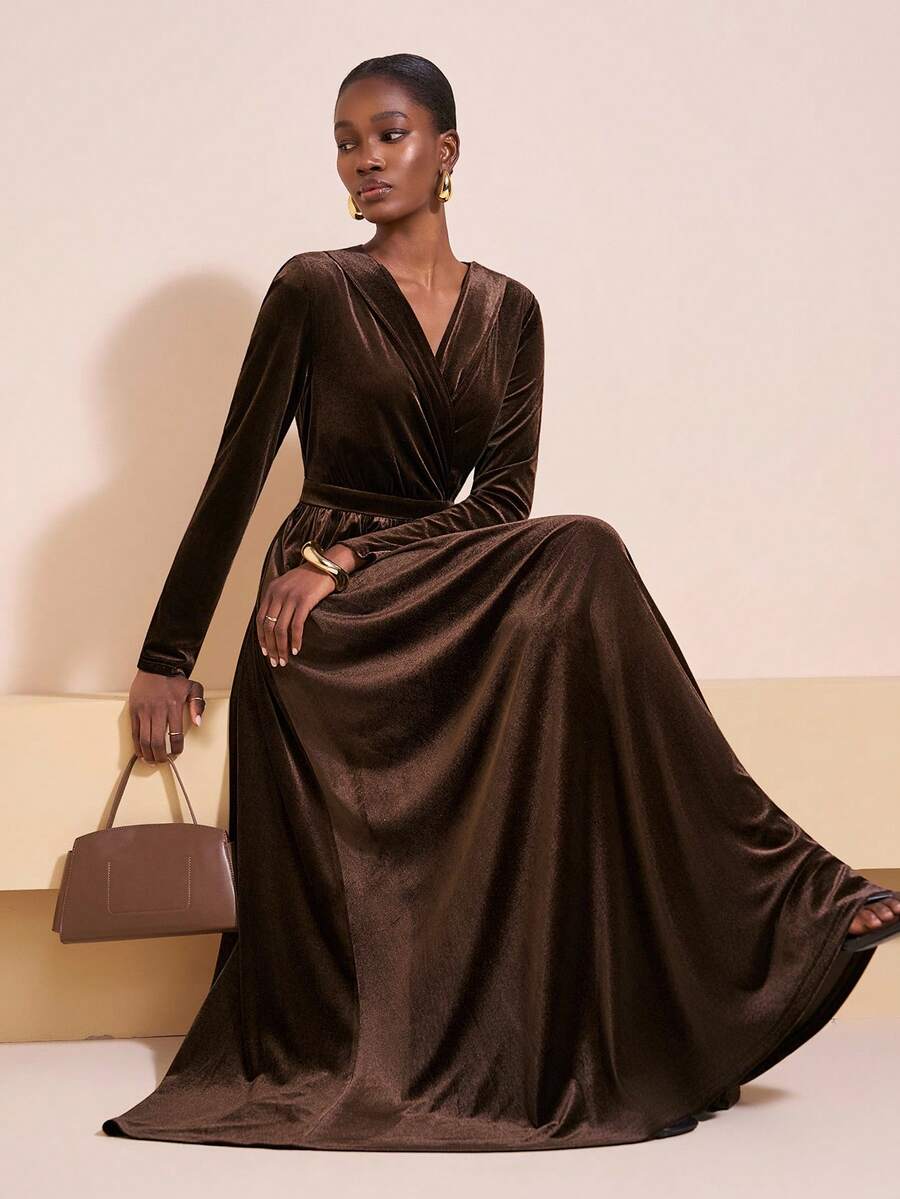 Zivah Đầm maxi nữ dáng chữ A dài tay cổ chữ V eo thon bằng nhung nâu thanh lịch mùa Thu Đông 2025, phù hợp cho trang phục đi xem hòa nhạc, Halloween, công sở, trang phục giáo viên, đi chơi, dự tiệc cưới, tiệc sinh nhật, tiệc tùng, đi nhà thờ, tiệc brunch, trang phục gợi cảm cho câu lạc bộ, Giáng sinh-A - màu nâu - Xem 1