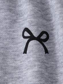 Sparklyn 2 件套青少年女孩休闲运动衫套装，不对称领肩带拼接短款蝴蝶印花上衣 + 配套松紧腰直筒裤，秋冬 - 灰色 - 查看 4