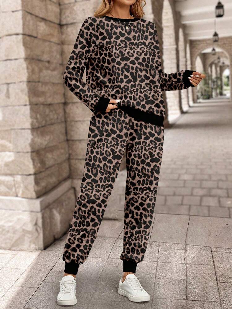 Conjunto de Inverno Feminino com Moletom de Manga Longa com Estampa de Onça e Calça de Moletom, Conjunto de Duas Peças