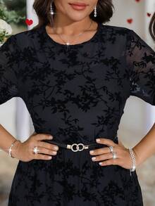 SHEIN Clasi 女士植绒花裙，适合新年、情人节、感恩节、圣诞节、复活节、庆典、除夕夜、圣诞派对、圣诞装饰、圣诞家居服、节日、折扣、情人节、爱、吻、玫瑰 - 黑色 - 查看 5